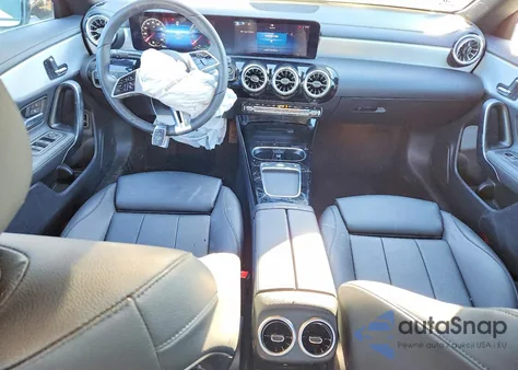 2025 Mercedes-Benz Cla 250 4Matic z USA, uszkodzony, nr VIN W1K5J4HB2SN520132